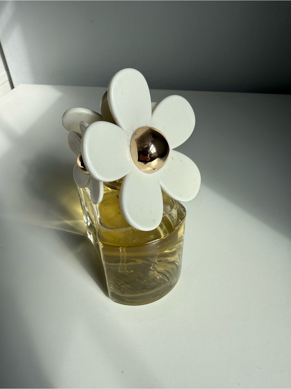 Vintage Marc Jacobs Daisy Eau de Parfum - White & Gold - Picture 3 of 4